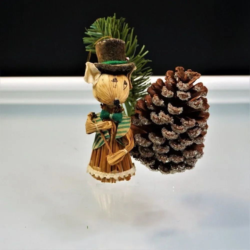Straw Mouse Vintage Christmas Ornament Top Hat Mouse